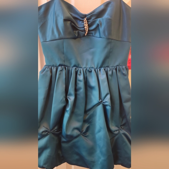 NWT- Morgan & Co Teal Satin Strapless Mini Dress w/Bubble Hem- Size 11/12 Junior - Picture 2 of 9
